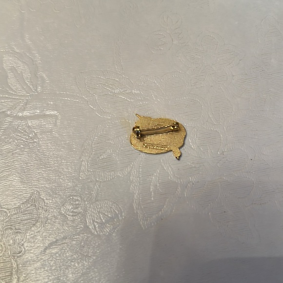 Cute Unicorn Pin - Picture 2 of 2